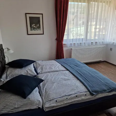 Konukevi Ubytovani Pod Borovou 3*