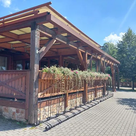 Ubytovani Pod Borovou Konukevi 3*